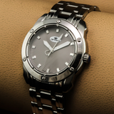 Optima - Swiss Watch - OSL293-SS-2
 Quartz
 40.50 mm OSL293 50 meters (5 ATM / 169 feet).