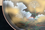 Kutani Yuho Quartz
  Kutani ware decorative plate with crane design